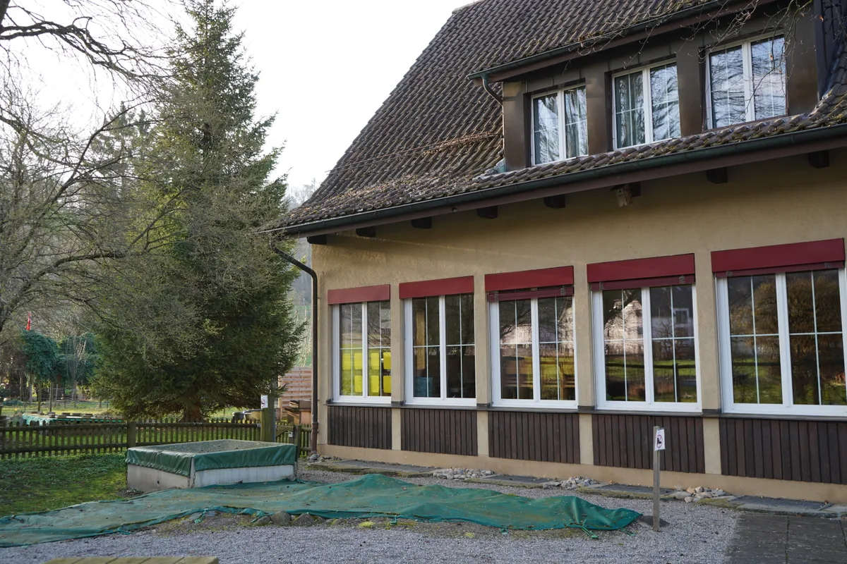 Die Fassade des Kindergartens an der Hintergasse.